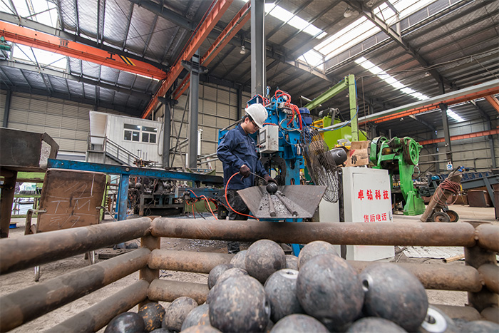 中卫网架配件-螺栓球加工车间